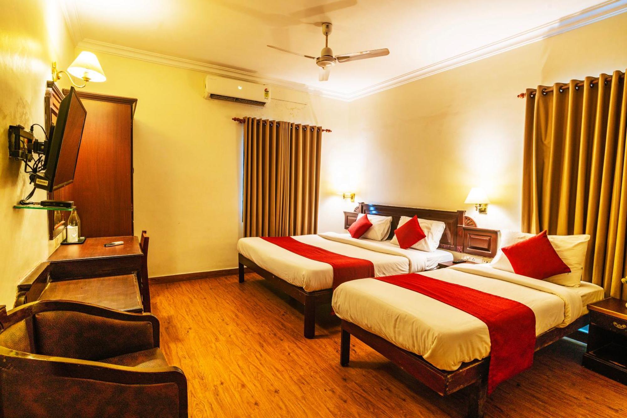 Hotel Archana Inn Kochi Zimmer foto